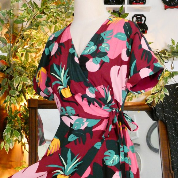 Emily and Fin 1950's Style House Plant & Hidden Cat Wrap Day Dress Sz XS - Picture 3 of 13